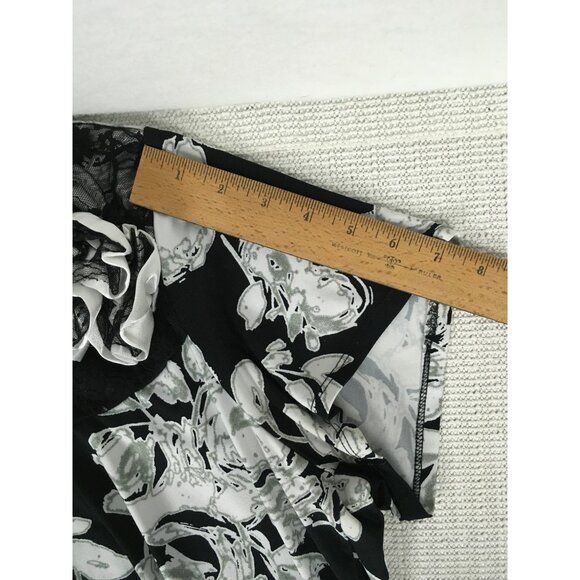 Jaclyn Smith Women Top Size 2X Black White Floral Blouse w 3D Flower on Neckline - Picture 9 of 13